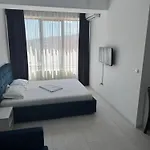 Virgo Sea View Apartaments Summerland