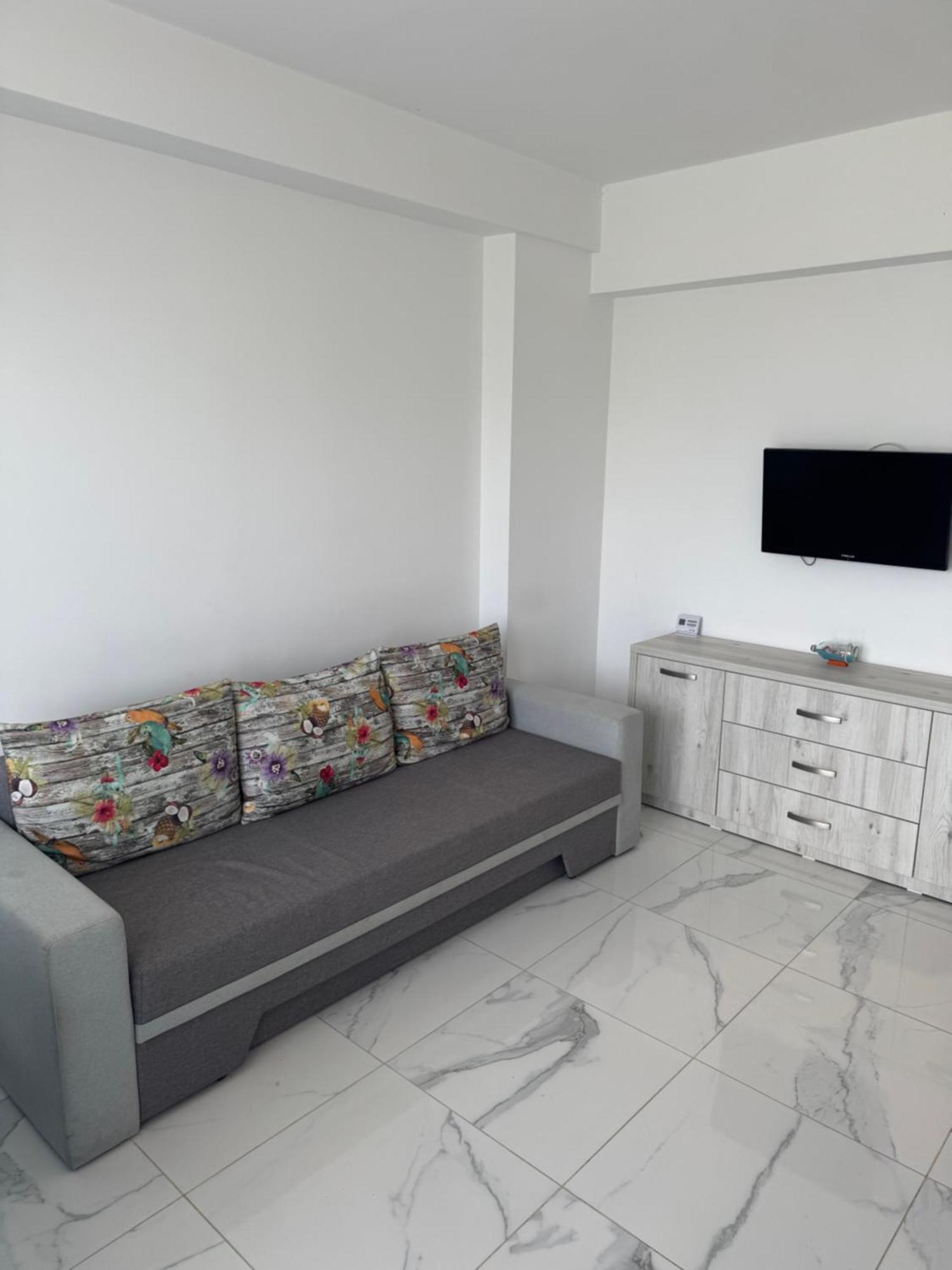 Virgo Sea View Summerland *