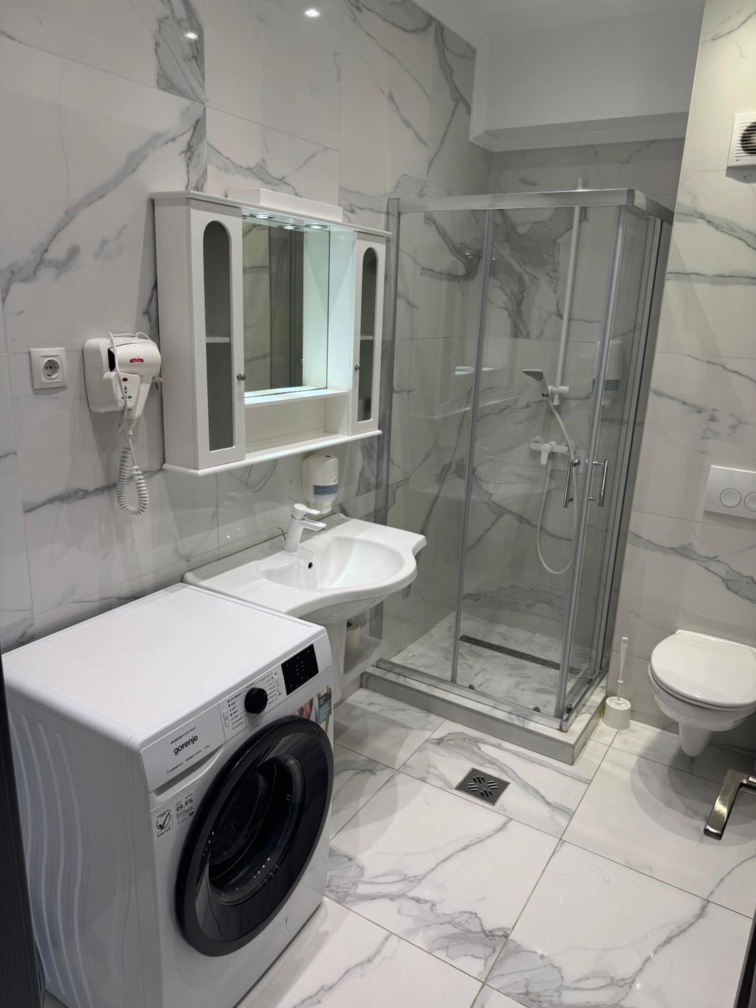 Virgo Sea View Summerland Apartament *