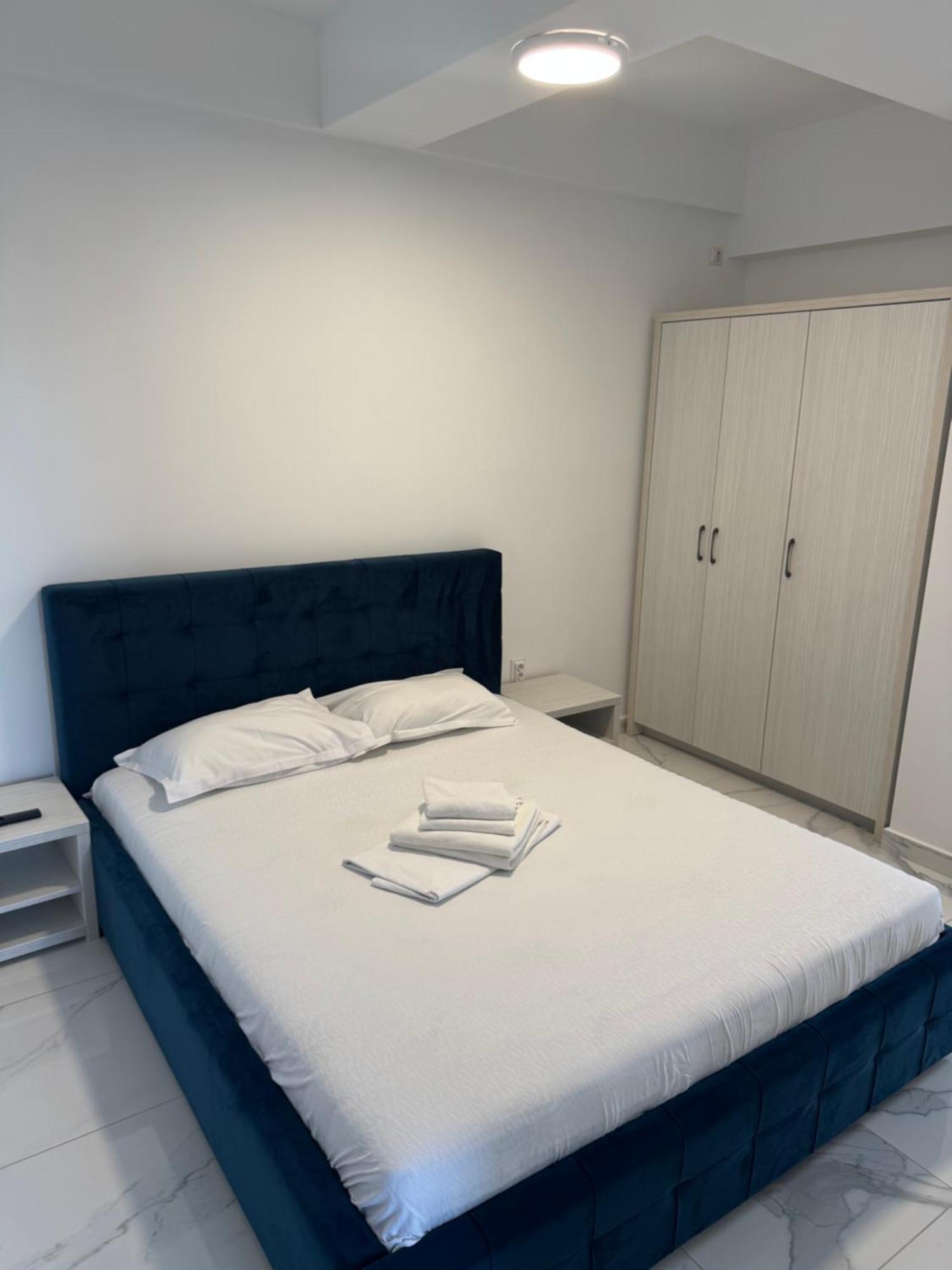 Virgo Sea View Summerland Apartament *