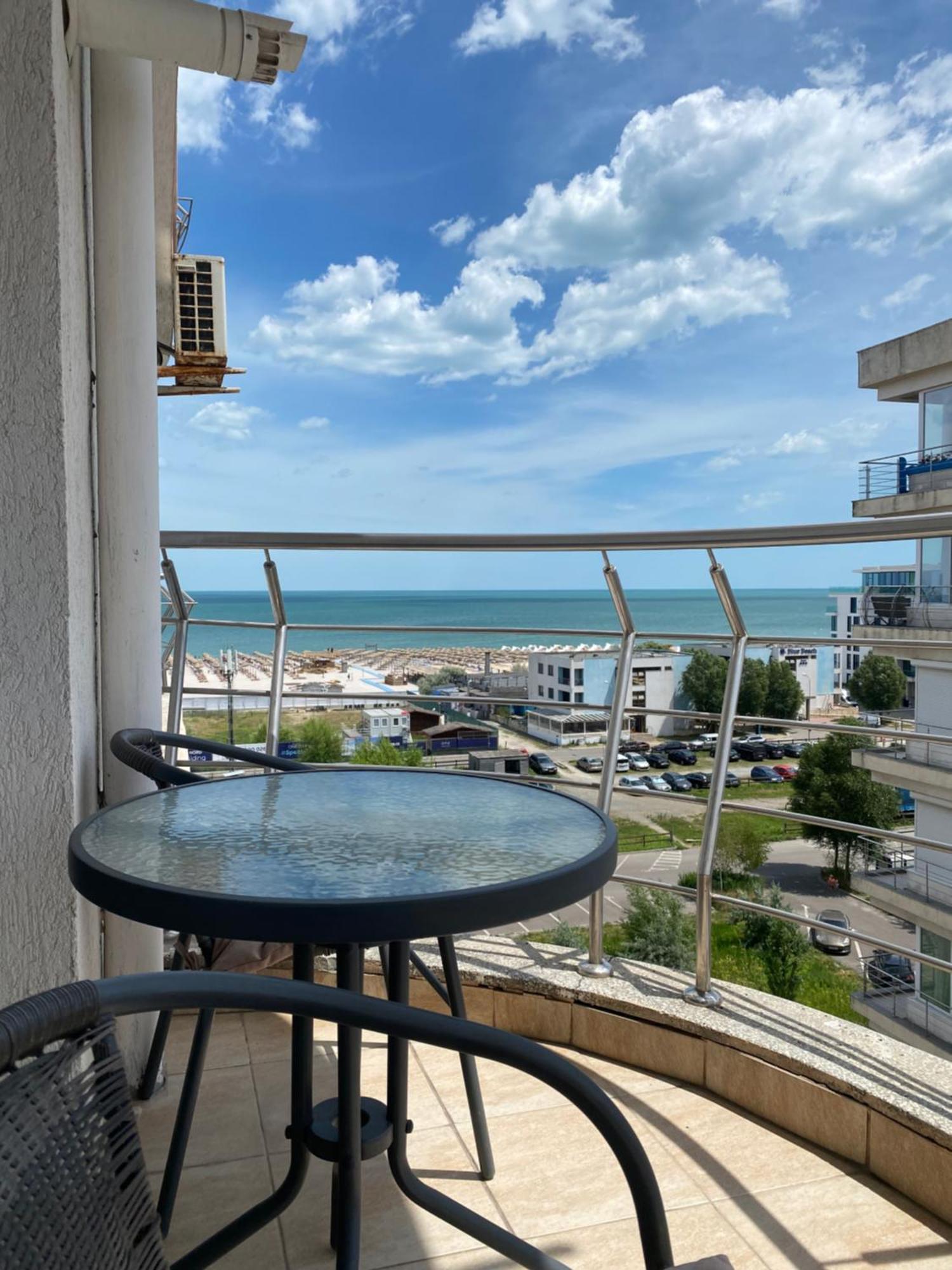 Virgo Sea View Summerland Apartament *